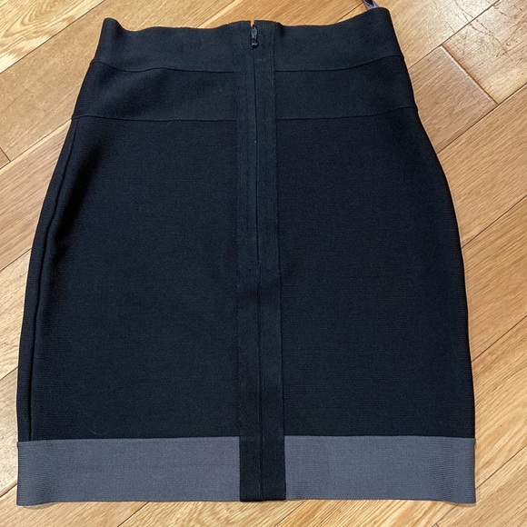Herve Leger skirt - Picture 5 of 6